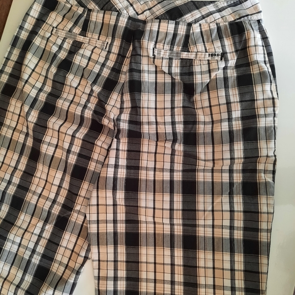 Izod Size 8 Checked Golf Capris - Picture 7 of 7